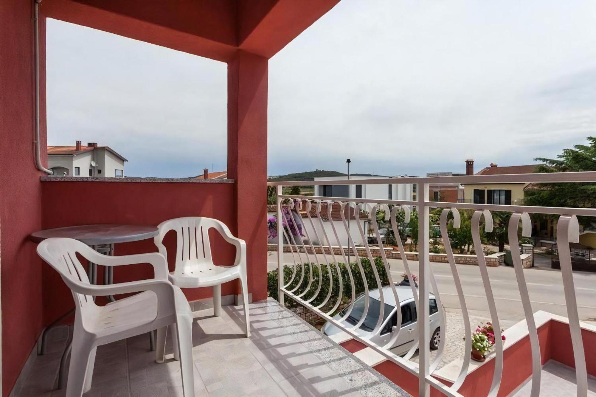 Ferienhaus In Rovinj Mit Grosser Terrasse Villa Exterior photo